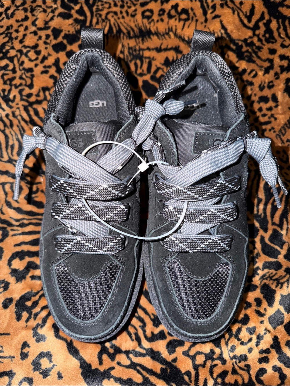 UGG chunky Lo Lowmel Sneaker Gray Casual Lace-Up Sneakers